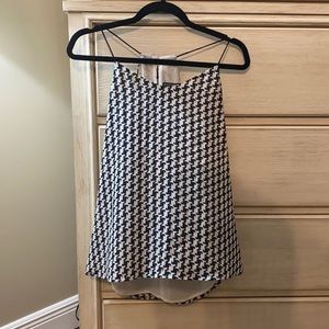Sleeveless blouse